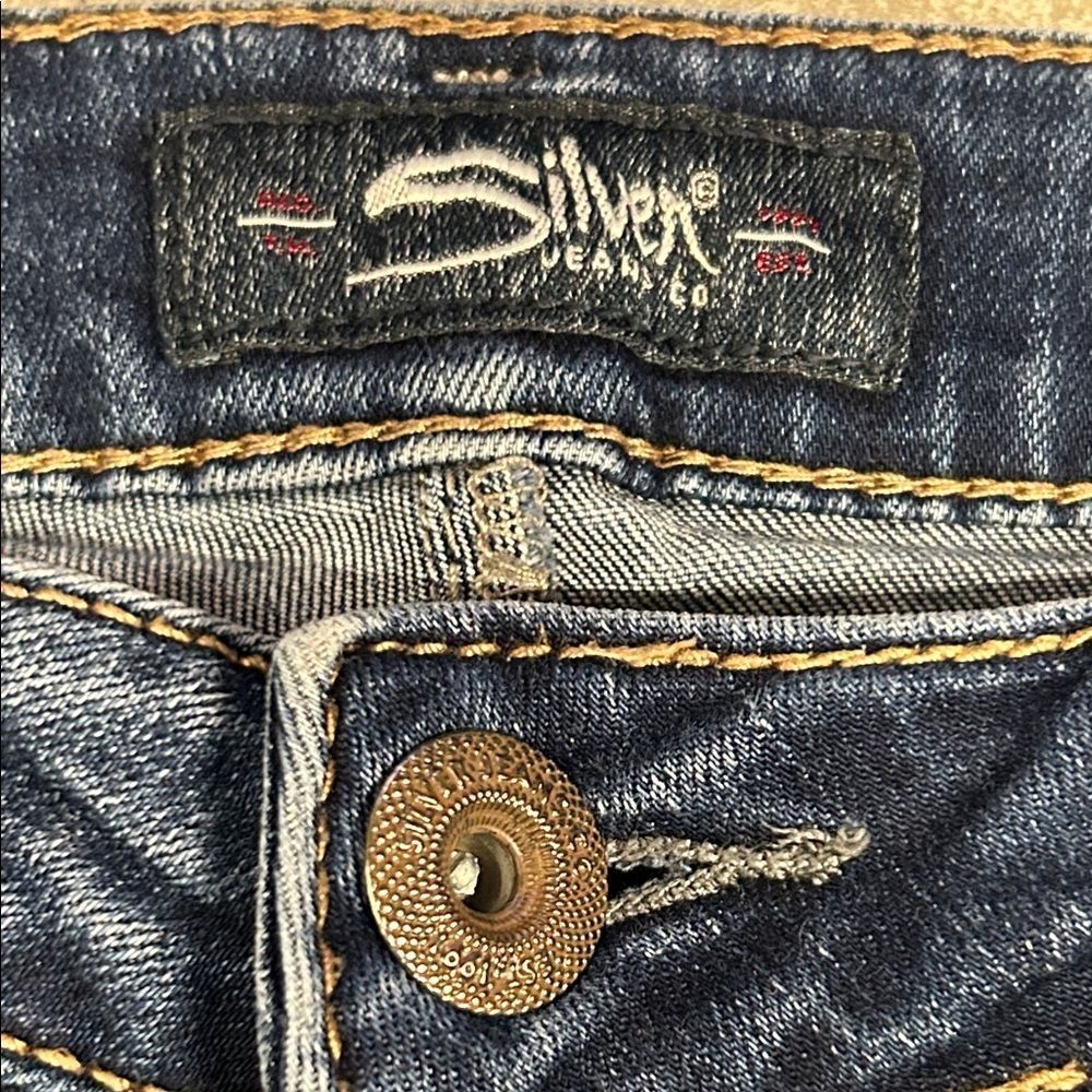 Silver Suki Skinny Crop Jeans - Picture 2 of 7